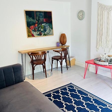 Apartamento Lavender Den Londres Exterior foto