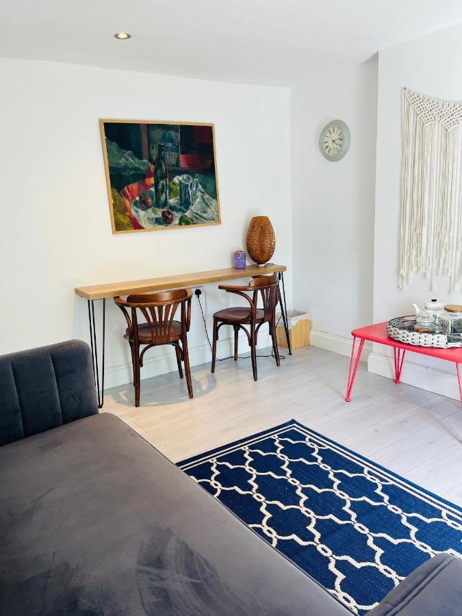 Apartamento Lavender Den Londres Exterior foto